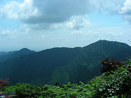 日の出山