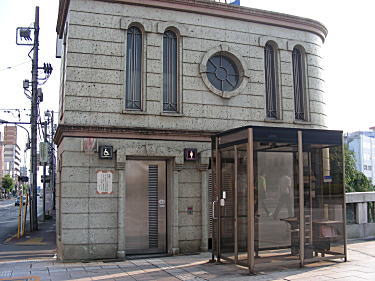 大谷石トイレ