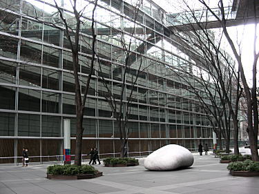東京フォーラム