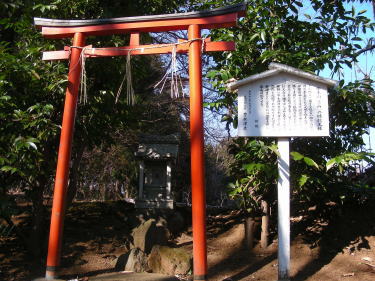 小さなお社
