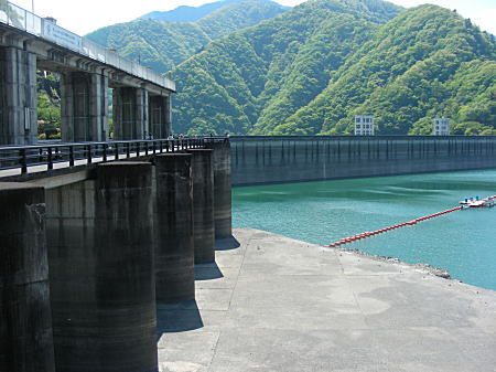 小河内ダム