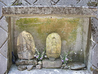 馬頭観音と念仏供養塔?
