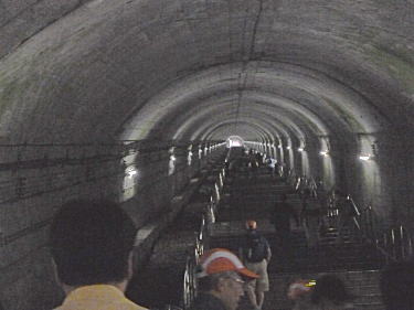 延々と続く階段