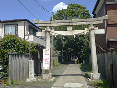 尾崎熊野神社の鳥居