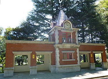 駅舎