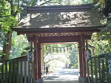 北神門(赤門)