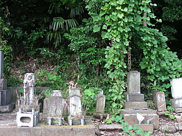 地元名士のお墓