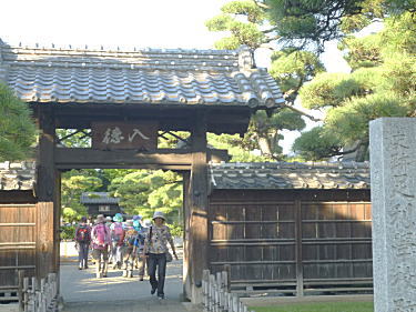 入徳門