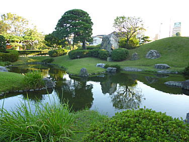 南庭園1