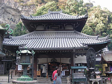 本堂