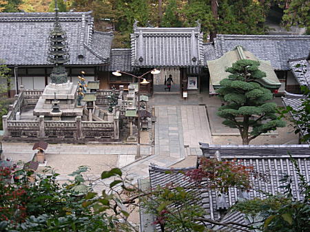 境内を見渡せます