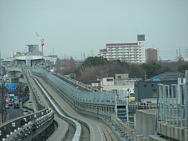 舎人ライナー線路2