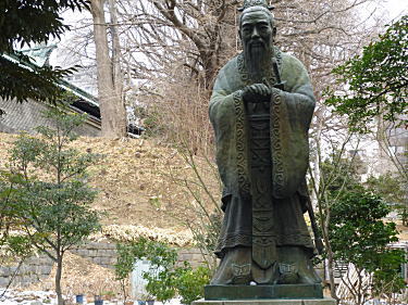 孔子像