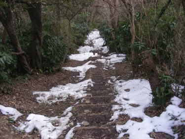 下りの階段