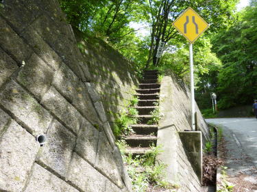 登山口