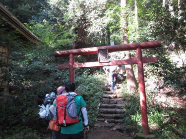いよいよ石老山へ