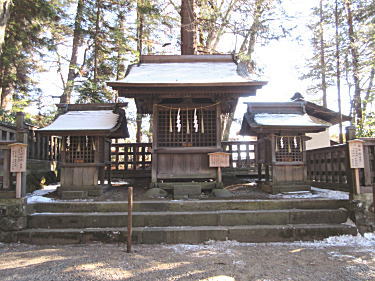皇大神宮社、若宮社、稲荷社