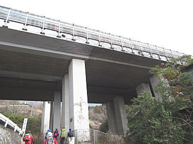 東名自動車道